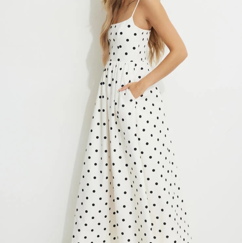 Elegant Polka Dot Maxi Dress